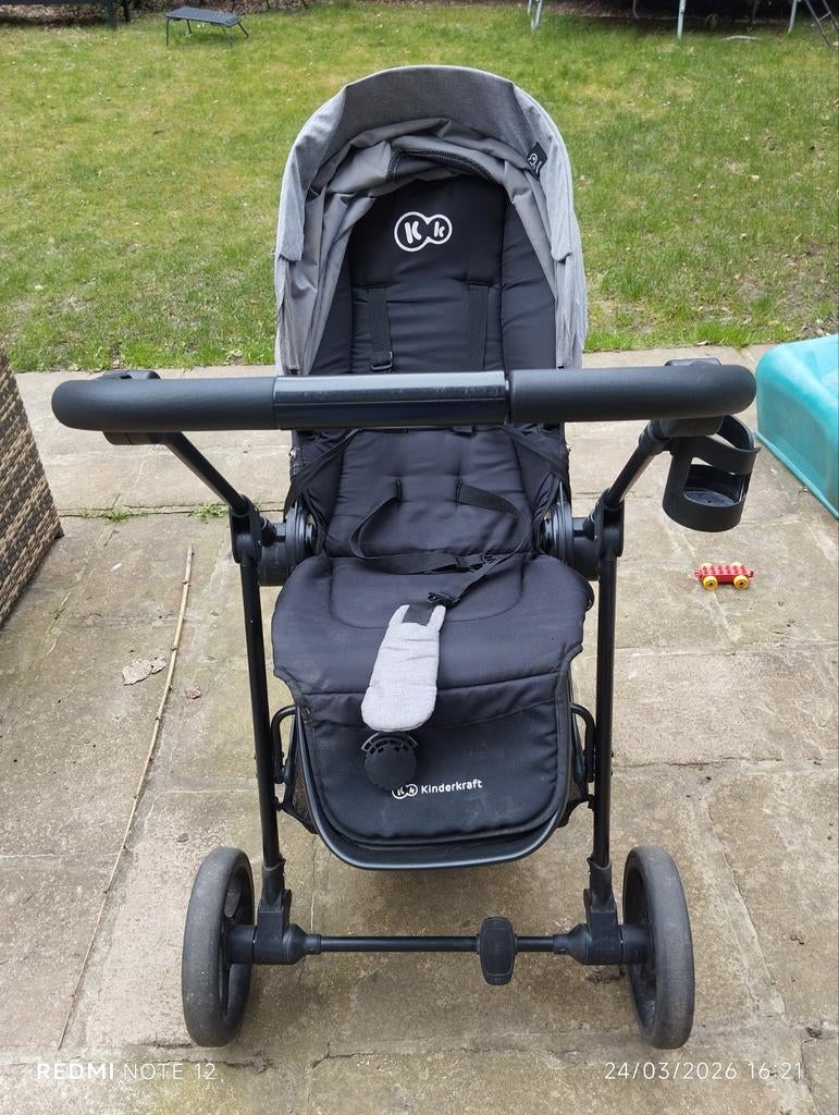 Poussette KinderKaft, Enfants & Bébés, Poussettes & Combinaisons, Enlèvement, Poussette