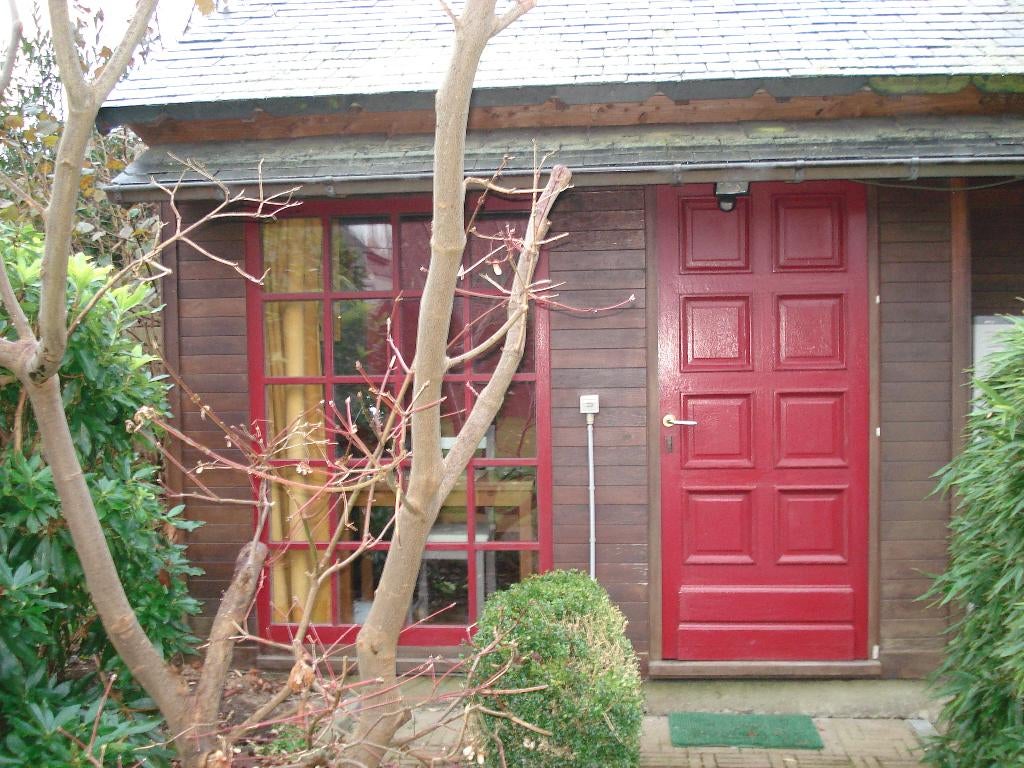 la Hulpe : à louer courte durée chambre indépendante