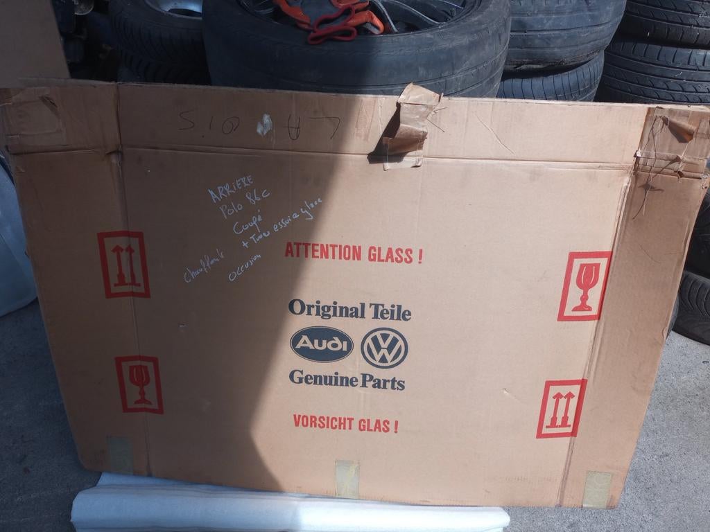 Vitre arrière VW Polo 86C coupé, Autos : Pièces & Accessoires, Enlèvement