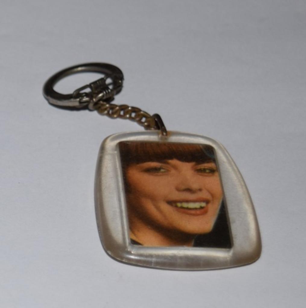 Porte-clés/Gaufres SUZY Waffles/Mireille Mathieu, Envoi, Utilisé, TV, Autres types