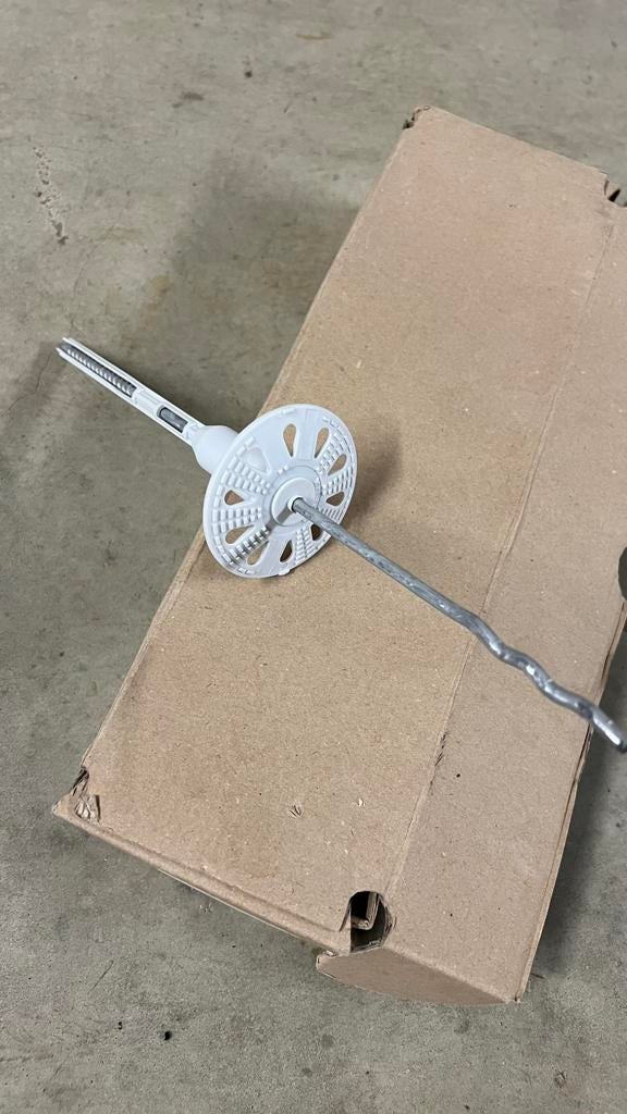 Bouchon d'isolation avec ancrage à cavité, Bricolage & Construction, Isolation & Étanchéité, Enlèvement ou Envoi, 8 à 12 cm, Comme neuf