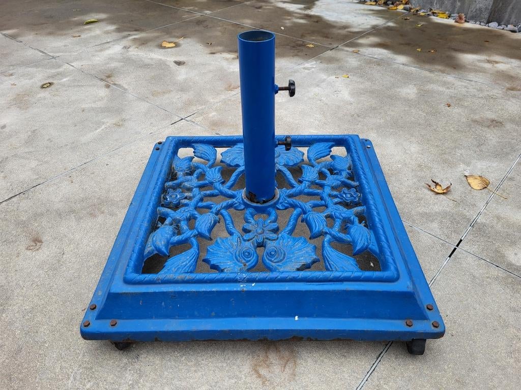 gietijzeren decoratieve zware parasolvoet, Tuin en Terras, Ophalen, Gebruikt, Parasolvoet