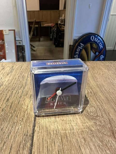 Belle Vue kriek klokje werkt niet, Verzamelen, Biermerken, Ophalen of Verzenden, Gebruikt, Overige typen, Overige merken