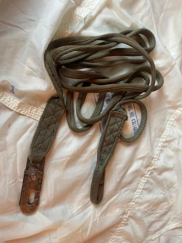 Us ww2 static line t5 parachute en ander spul, Enlèvement ou Envoi, Armée de l'air, Caisse ou Géocache