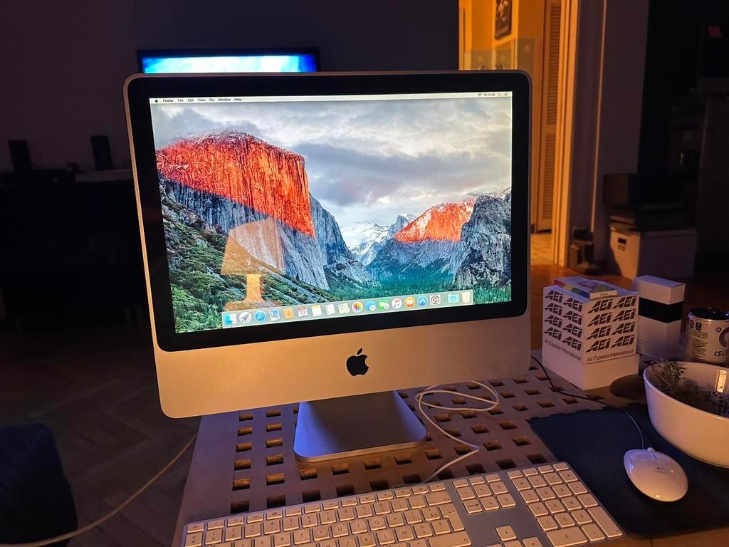 Apple iMac 20” – Core 2 Duo – 4 Go – 320 Go - bon état (2), Computers en Software, Apple Desktops, Ophalen, Gebruikt, 2 tot 3 Ghz