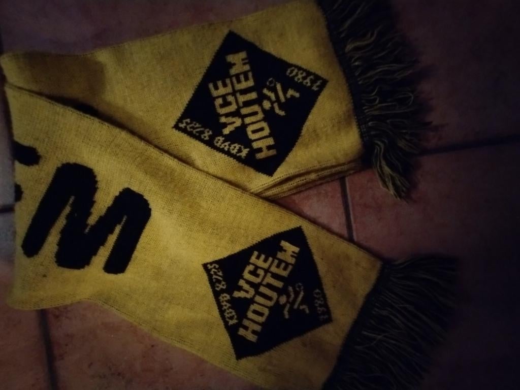 Voetbal sjaal in nieuwe staat, Enlèvement