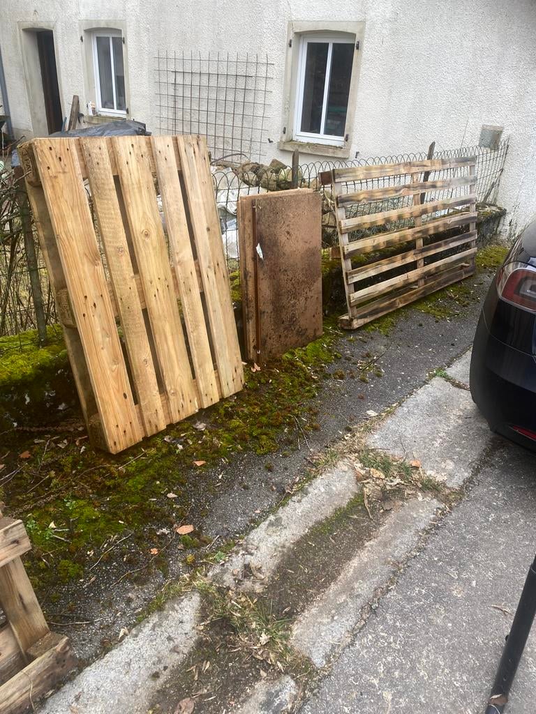 Palettes d'occasion gratuites, Bricolage & Construction, Bois & Planches, Moins de 200 cm, Utilisé, Épicéa, Palette