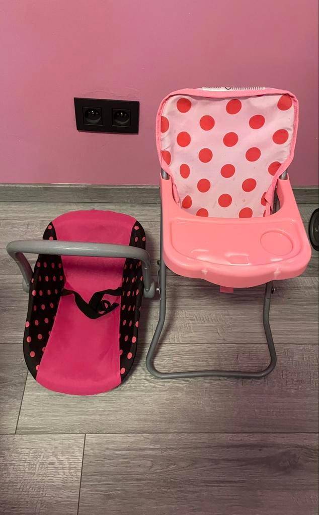 Chaise haute et relax poupée, Enfants & Bébés, Enlèvement, Utilisé