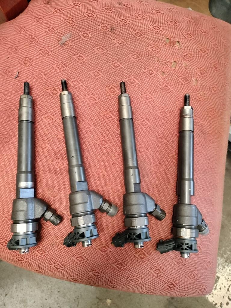 Injecteur Renault Trafic 1.6 DCI 0445110546, Enlèvement ou Envoi, Renault