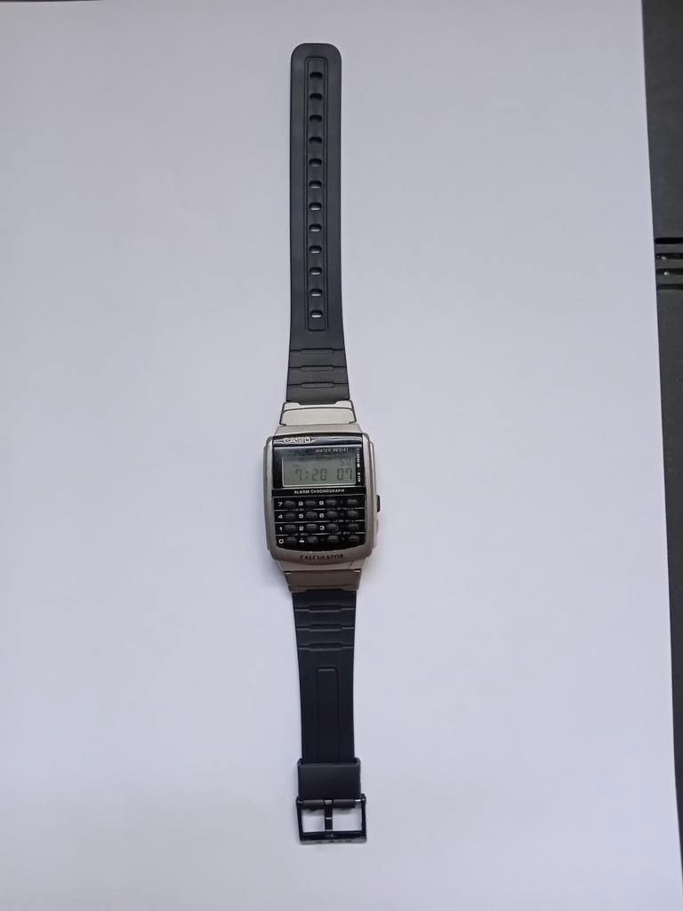Ancienne Montre Casio calculatrice, Bijoux, Sacs & Beauté, Montres | Hommes, Montre-bracelet, Casio, Enlèvement ou Envoi, Utilisé