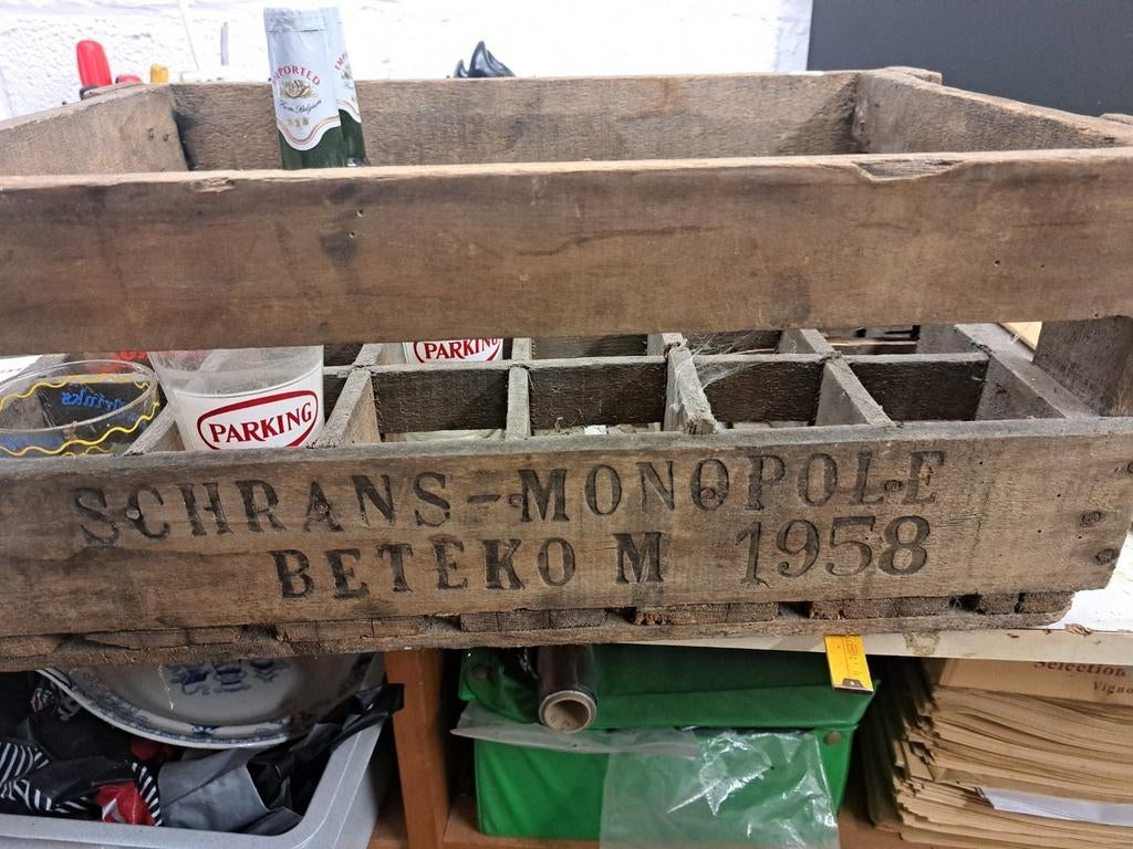 Houten bierbak 1958 Schrans- monopole  betekom, Ophalen of Verzenden, Zo goed als nieuw, Overige houtsoorten