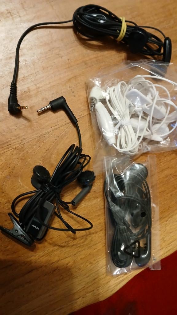 oreillette pour gsm ou radio audio portable nokia sony, Enlèvement ou Envoi, Neuf, Circum-aural, Sony