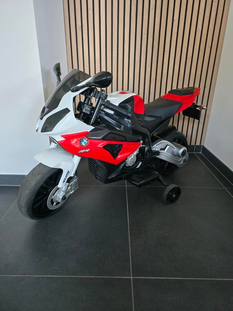 Moto enfant, Enlèvement