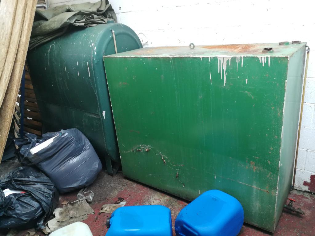 Cuves a mazoute, Bricolage & Construction, Chauffage & Radiateurs, Enlèvement, Utilisé