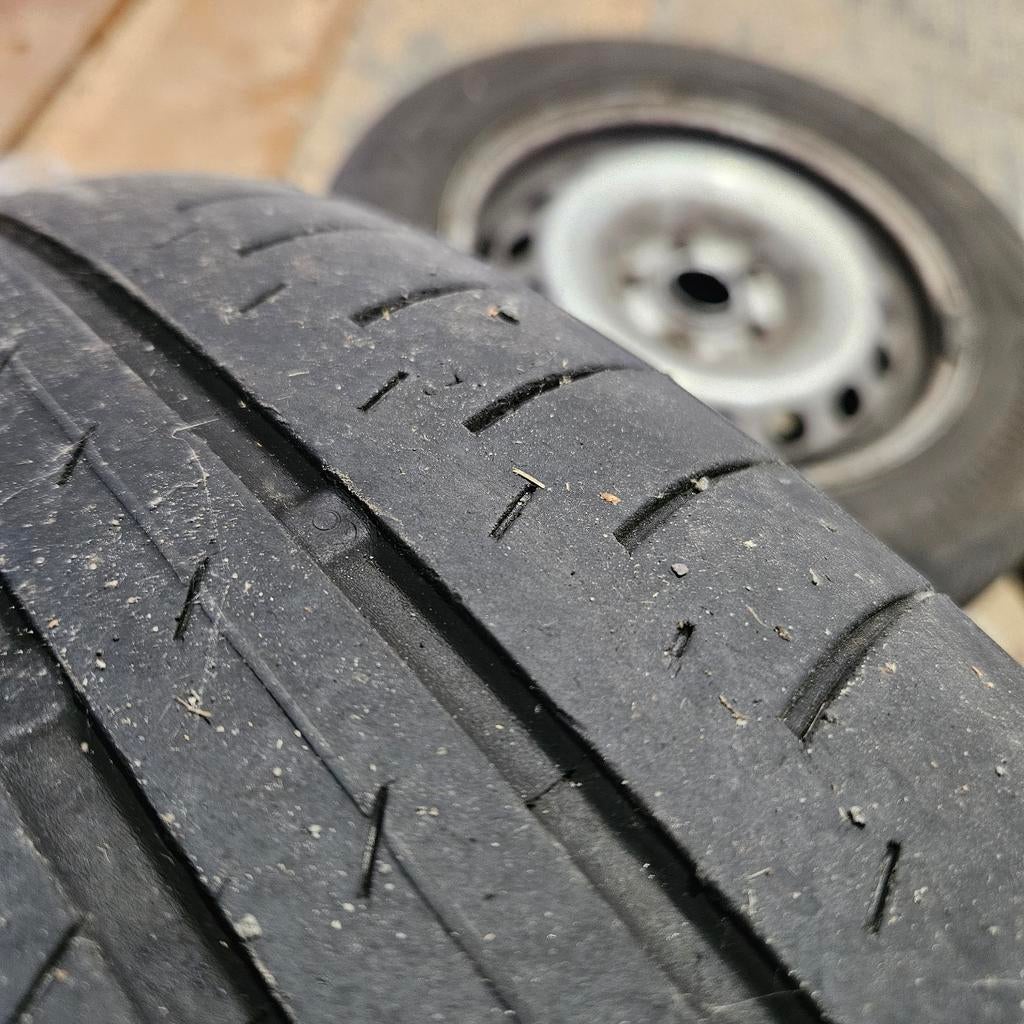 jantes vw caddy2019. pneus étés continental 195/65R15utilisé, Autos : Pièces & Accessoires, Pneus & Jantes, 15 pouces, Pneus été