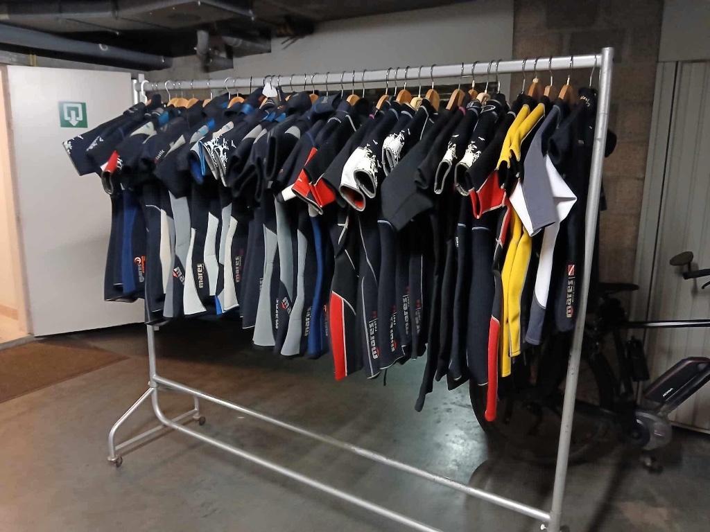 Mares Outlet verkoop Shorty,s en Overvesten - Ecocheques, Ophalen of Verzenden, Nieuw, Duikpak