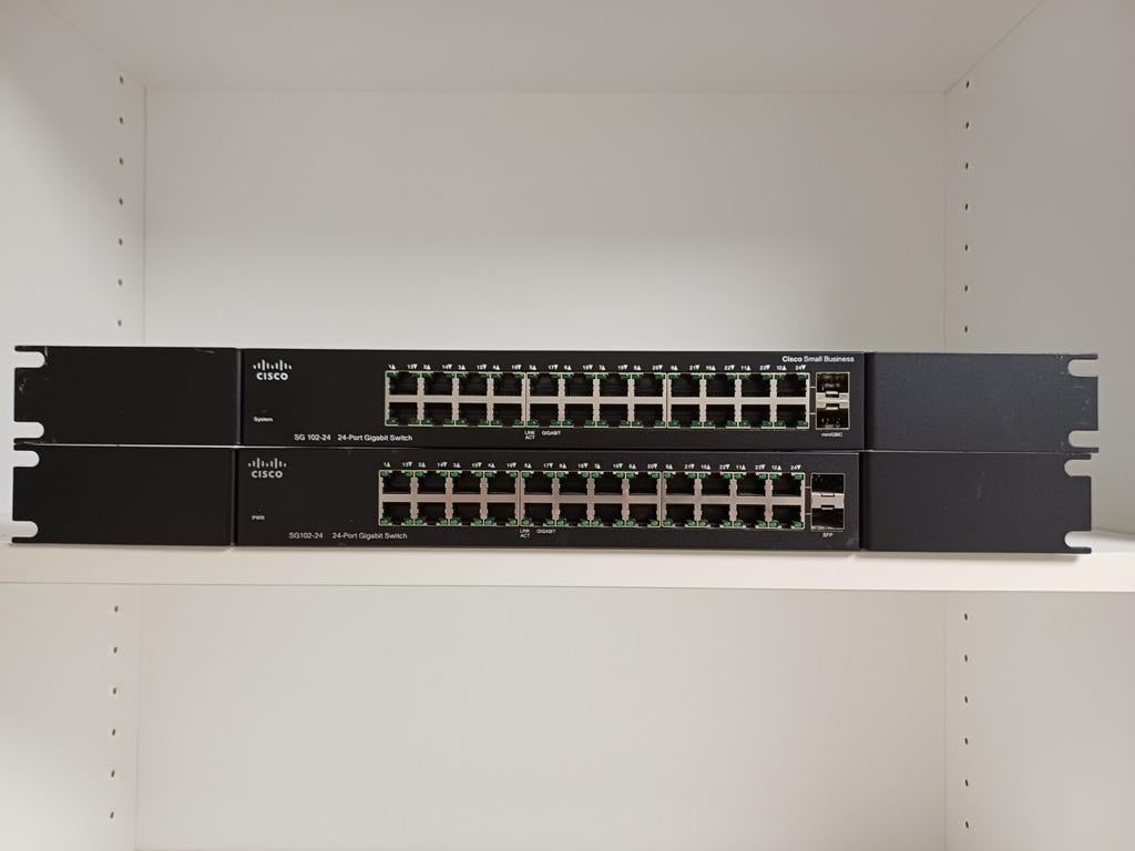Cisco SG 102-24, Computers en Software, Ophalen, Gebruikt