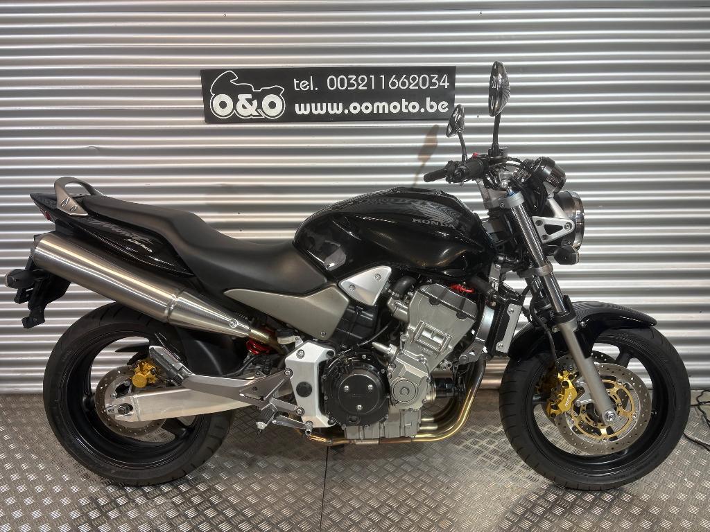 Honda CB900F Hornet + 1 jaar garantie + GRATIS onderhoud!