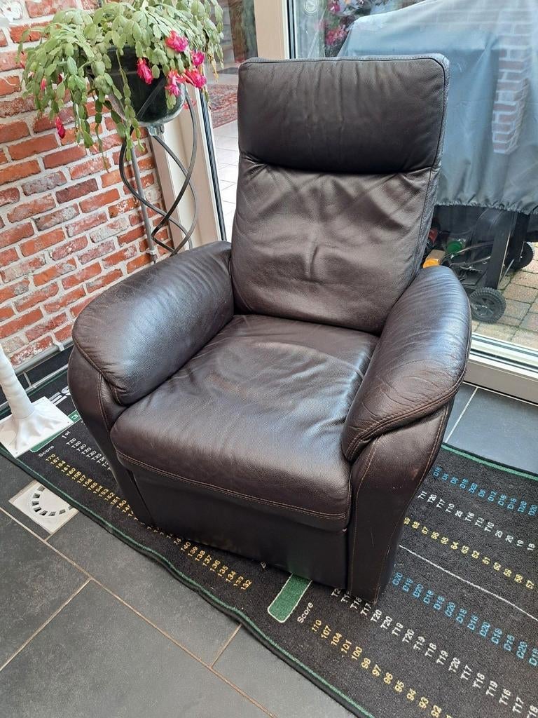 Lederen zetel., Enlèvement, Comme neuf