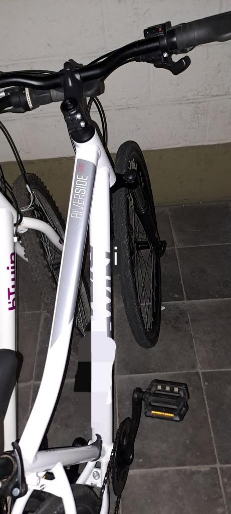 Vtc b-twin look sport tailleM état neuf a voir absolument️️↙, Vélos & Vélomoteurs, Neuf, 49 à 53 cm, Giant, Enlèvement