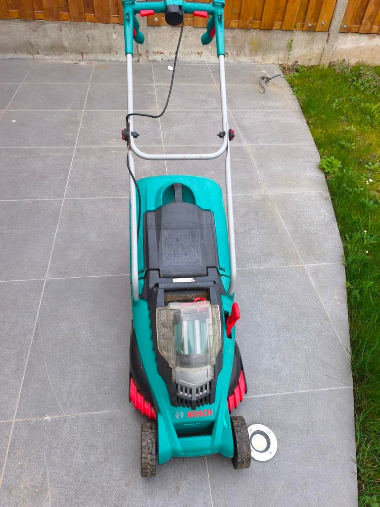 Tondeuses à gazon à batterie 36v pour pièces