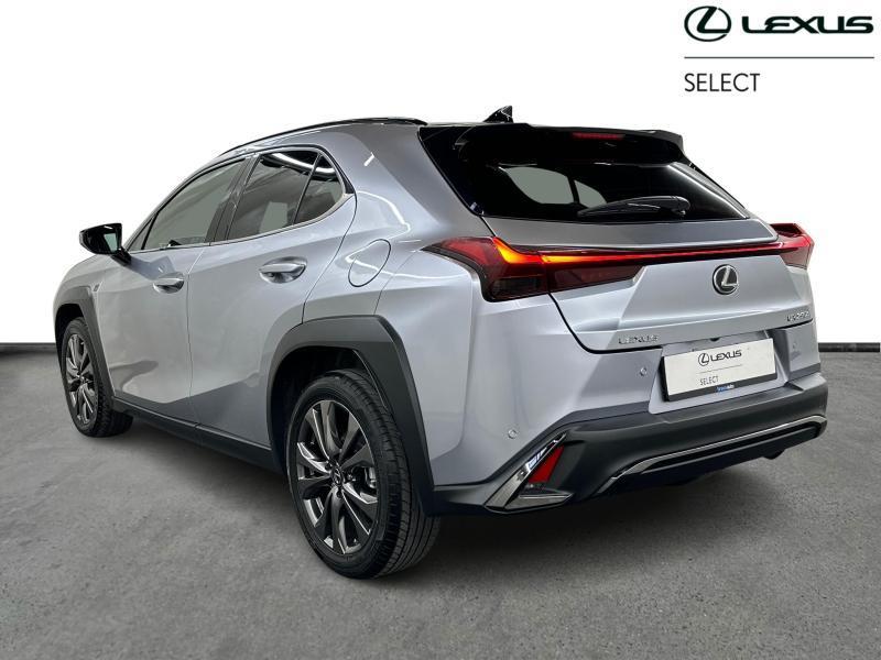 Lexus UX 250h F-Sport Design 184pk + Winter Pack, Auto's, Lexus, Automaat, Overige kleuren, 5 deurs, Hybride Elektrisch/Benzine