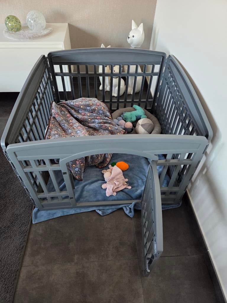 Hondenren voor puppy's  Grijs   90 op 90 cm groot, Dieren en Toebehoren, Ophalen