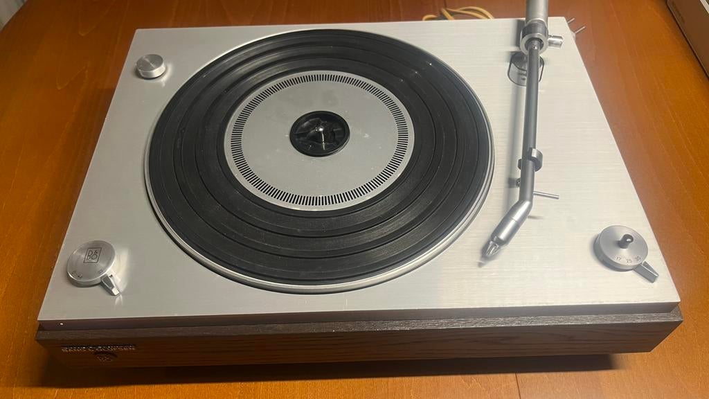 Bang&Olufsen beogram 1800, TV, Hi-fi & Vidéo, Tourne-disques, Enlèvement, Comme neuf, Tourne-disque