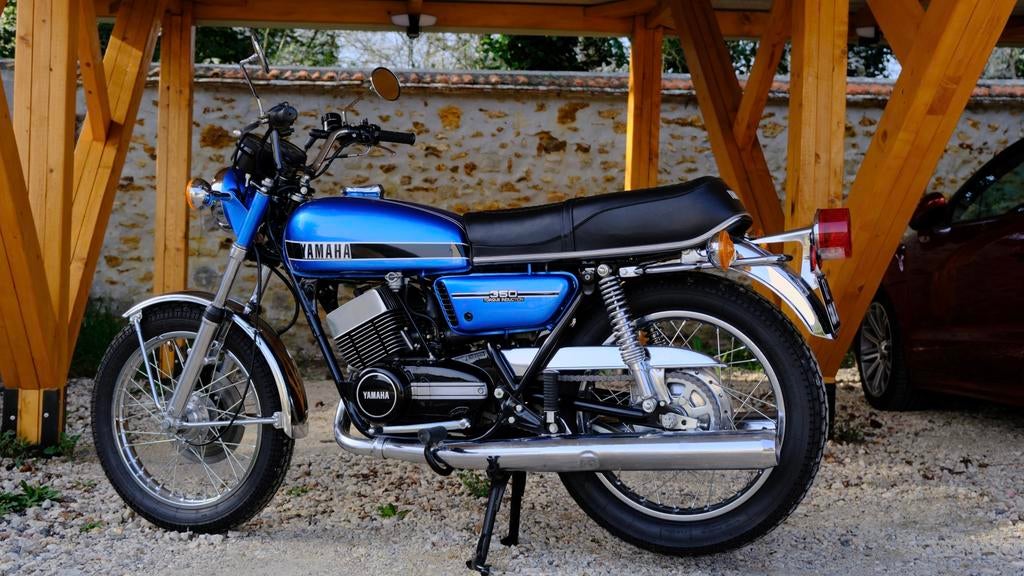 Yamaha RD 350 tweedehands uit het jaar 1975, Motoren, 2 cilinders, Toermotor, Minimaal motorrijbewijs A2, 12 t/m 35 kW