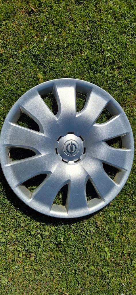 Deux Enjoliveurs Opel., Auto diversen, Wieldoppen