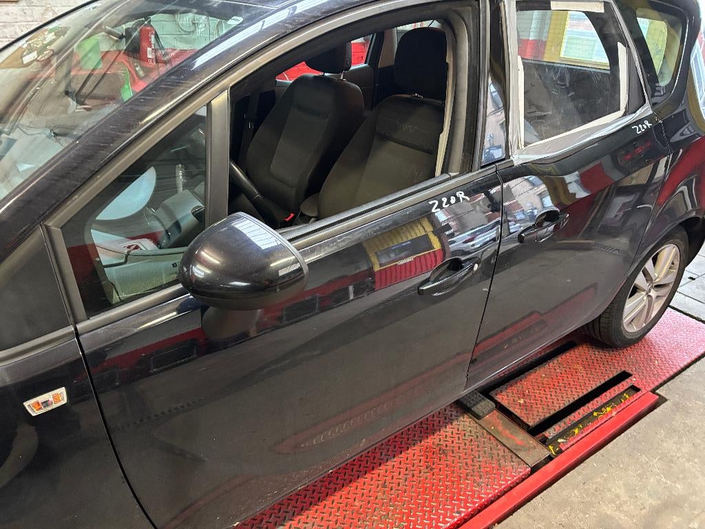 PORTIERE AVANT GAUCHE OPEL MERIVA B, Gauche, RUE BRIGADE PIRON 307, Enlèvement, Utilisé