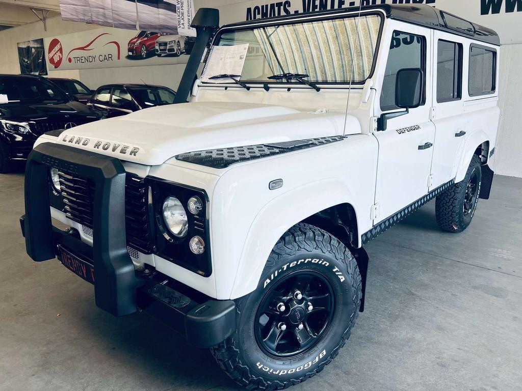 Land Rover Defender 110 2.2 Turbo D SE STATION WAGON+6PL+FUL, Auto's, Land Rover, 90 kW, Euro 5, 122 pk, Gebruikt