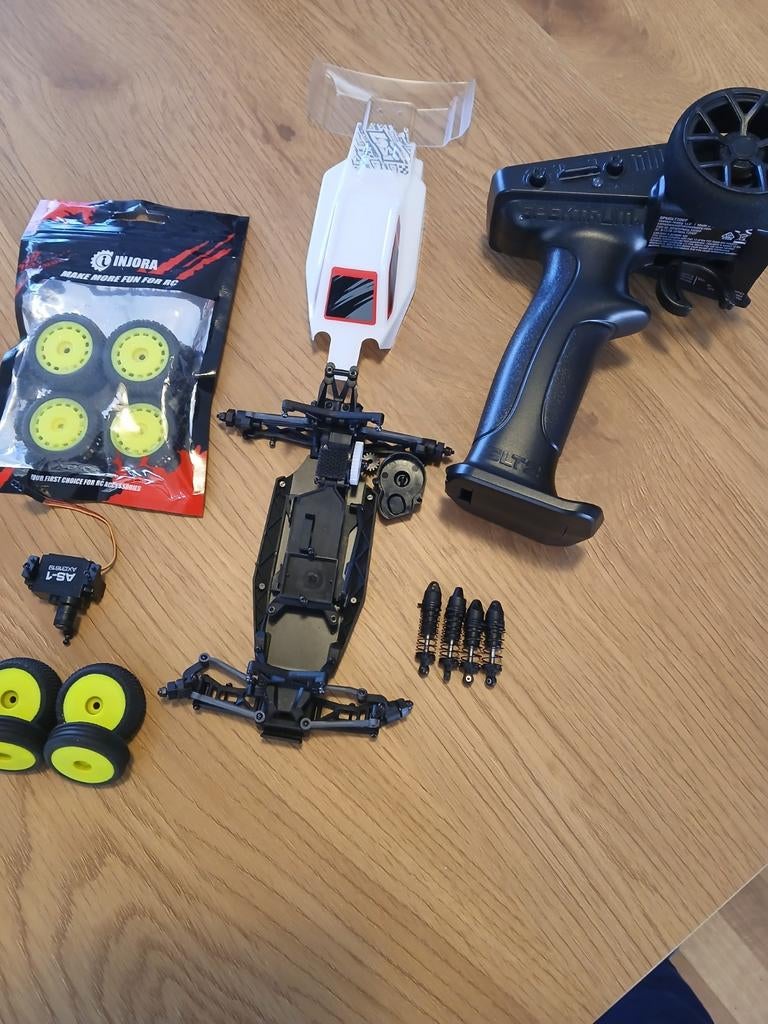 Losi micro-B 1/24 2WD buggy RTR parts, Hobby & Loisirs créatifs, Modélisme | Radiocommandé & Téléguidé | Voitures, Enlèvement