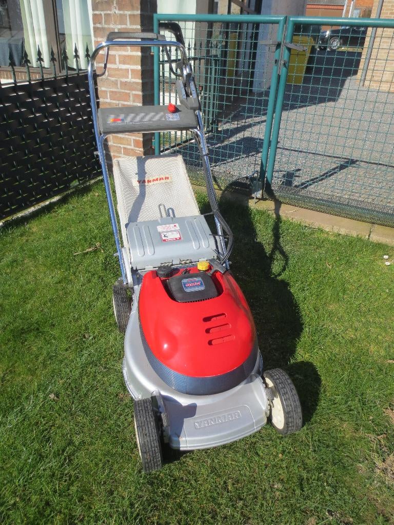 tondeuse autotractée démarrage électrique professionnelle, Bac de ramassage, Tondeuse rotative, 40 à 49 cm, Enlèvement