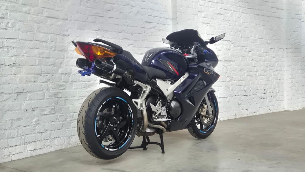 Honda VFR 800  VFR800  VTEC ABS  2004 @motomobilia, 4 cilinders, Motorrijbewijs A, Bedrijf, Sport