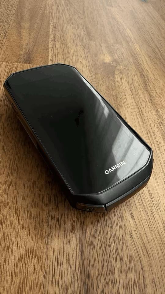 Garmin edge 1050 avec garantie et accessoires, Envoi, Comme neuf