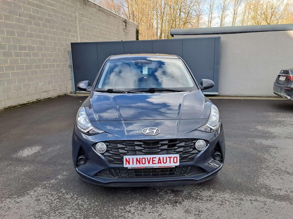 Hyundai i10 1.0i Air 1STE EIGENAAR BLEUT USB (bj 2021), Auto's, Hyundai, Voorwielaandrijving, Stof, Gebruikt, Euro 6