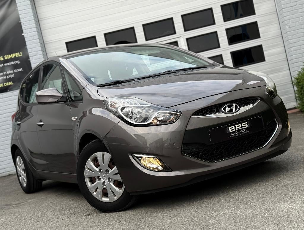 Hyundai IX20 1.6 Benzine Automatiek 2012 Met Garantie., Auto's, Euro 5, 4 cilinders, Bruin, Bedrijf