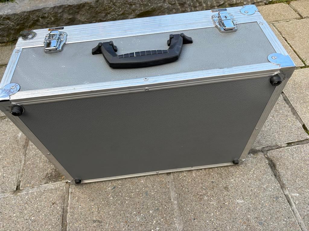 Valise professionnelle de bricolage, Enlèvement, Bricolage