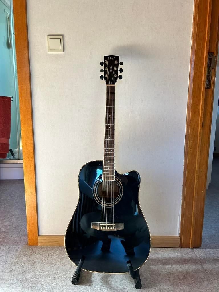Gitaar cort akoestisch, Musique & Instruments, Instruments à corde | Guitares | Électriques, Enlèvement, Comme neuf