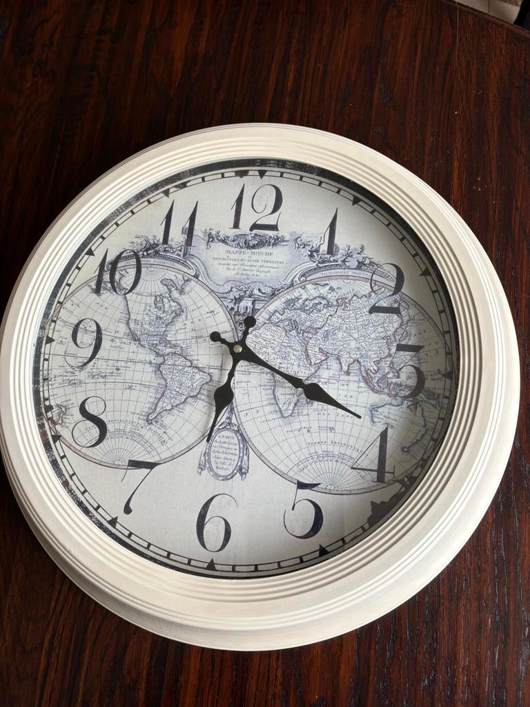 Wandklok, Enlèvement, Horloge murale