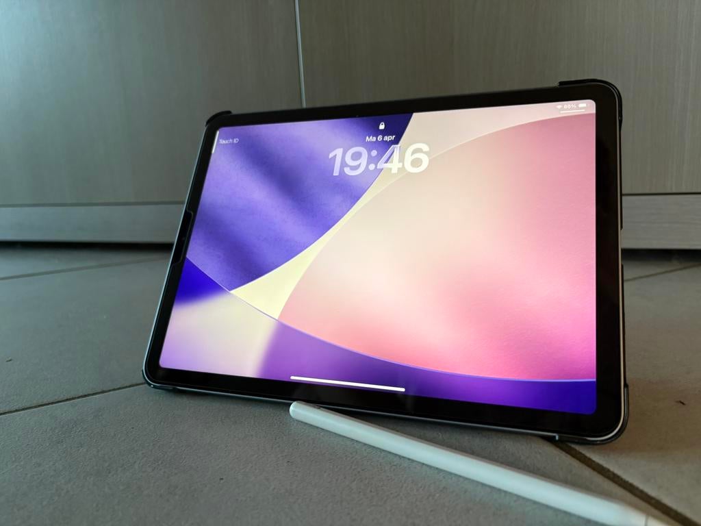 Ipad air (2020) + apple pencil, Computers en Software, Apple iPads, Zo goed als nieuw, 64 GB, Ophalen of Verzenden