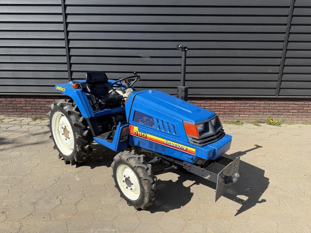 Iseki TU180 4WD 18 PK minitractor, Articles professionnels, Agriculture | Tracteurs, jusqu'à 2500, Autres marques, Utilisé