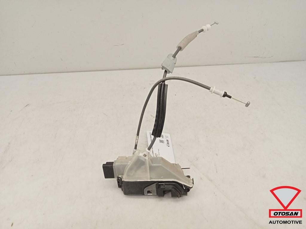 M canisme de verrouillage de porte avant droit Opel Corsa F, Opel Automobile GmbH, Droite, Opel, Bahnhofsplatz 1
65423  Russelsheim am Main, DE