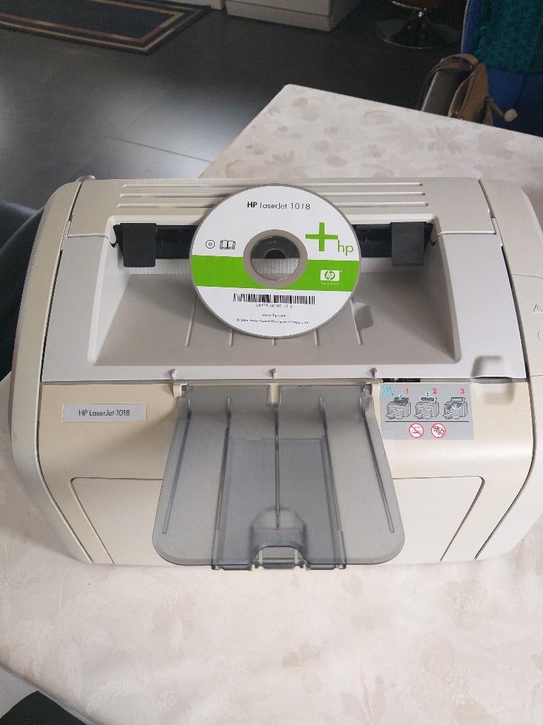 printer HP Laserjet 1018 en toner, Computers en Software, Printers, Ophalen, Gebruikt, Printer, HP printer