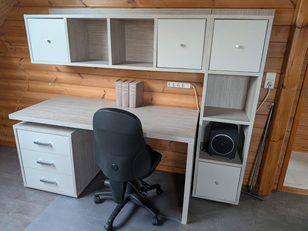 Chambre pour les jeunes, Enlèvement