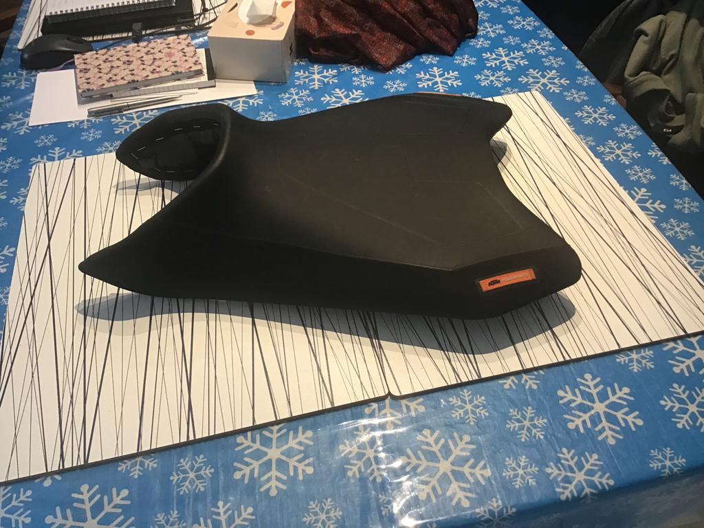 Zadel ktm 790&890 duke van ktm powerparts, Motoren, Ophalen, Zo goed als nieuw