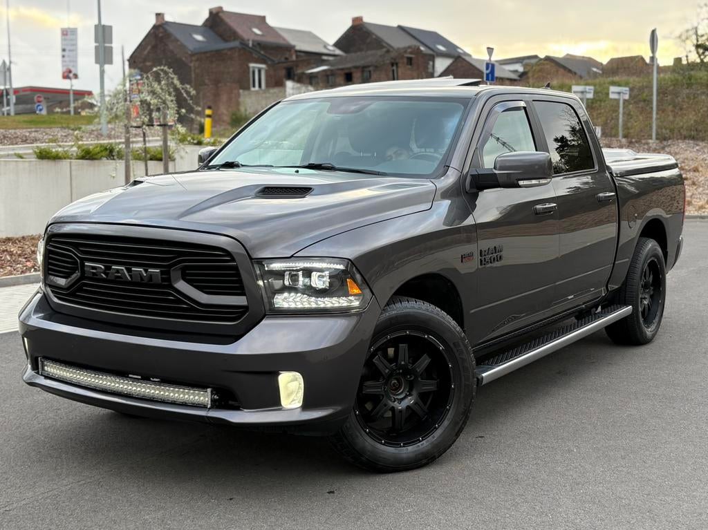 DODGE RAM 5.7 hemi 2019 230.000 km, Cuir, Achat, Euro 6, Carnet d'entretien