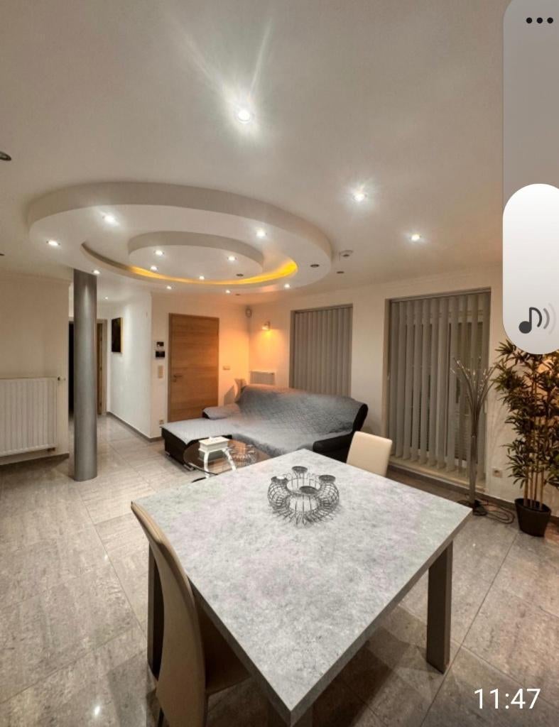 Superbe appartement  à louer., 50 m² ou plus, Charleroi