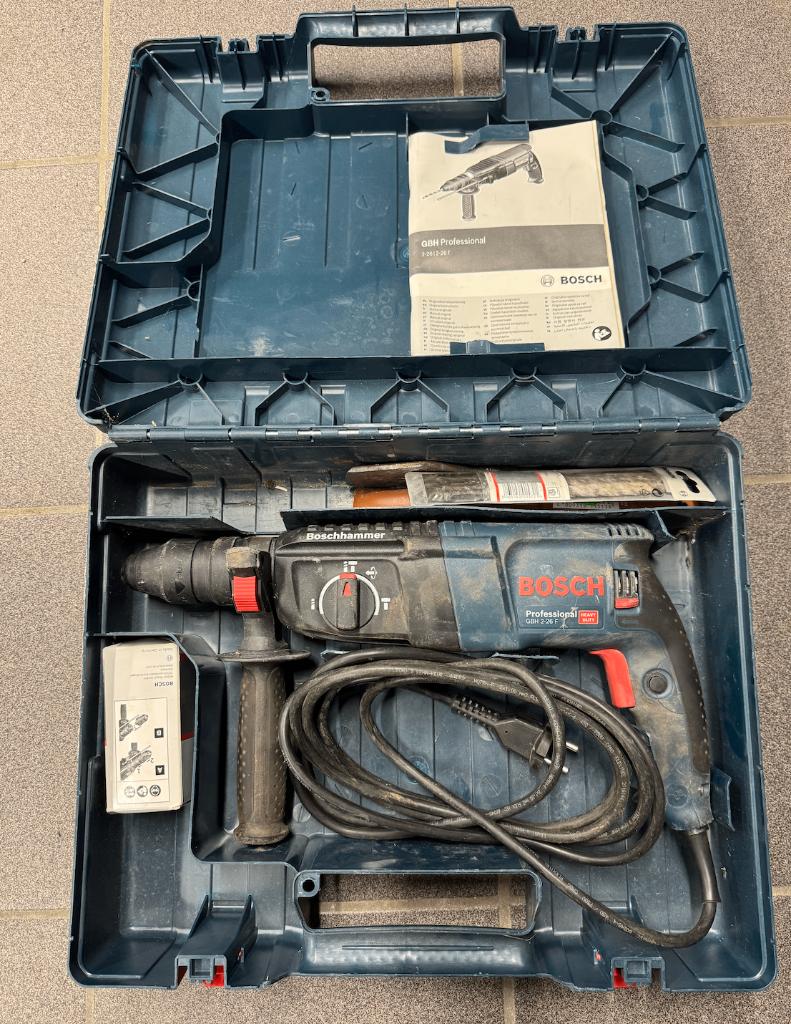 Bosch Professional GBH 2-26f Boorhamer, 600 watts ou plus, Marteau perforateur et/ou Marteau piqueur, Enlèvement, Utilisé